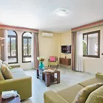 Pueblo Evita Benalmádena