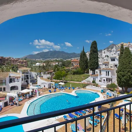 منتجع Pueblo Evita 3*
